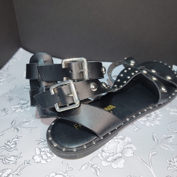 Fashion Nova Woman Black and Silver Stud Gladiator Sandals size 8 Flat Shoes - Picture 5 of 10